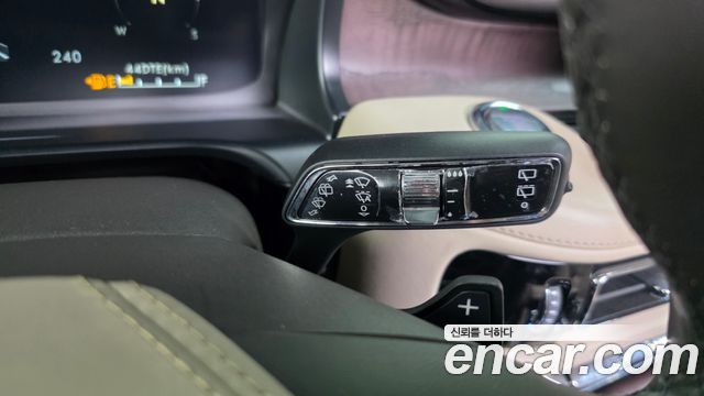 Lincoln Aviator 2023 — photo 37