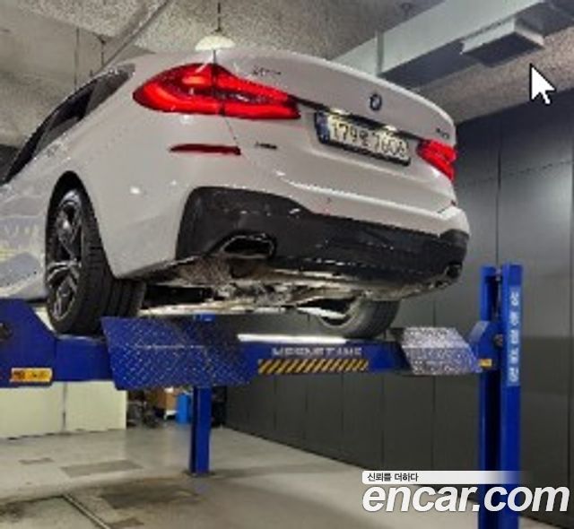 BMW Gran Turismo 2022 — photo 2
