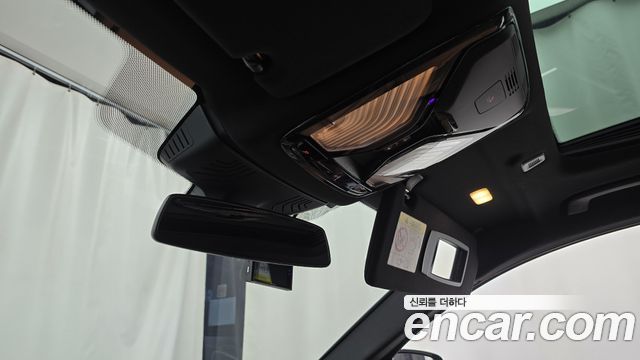 BMW 5-Series 2021 — photo 25