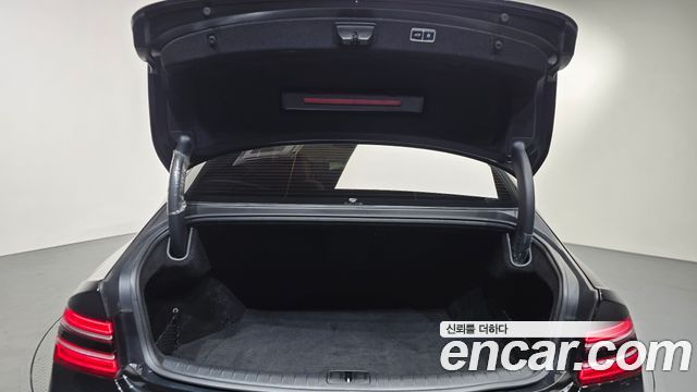 Genesis G80 2022 — photo 23