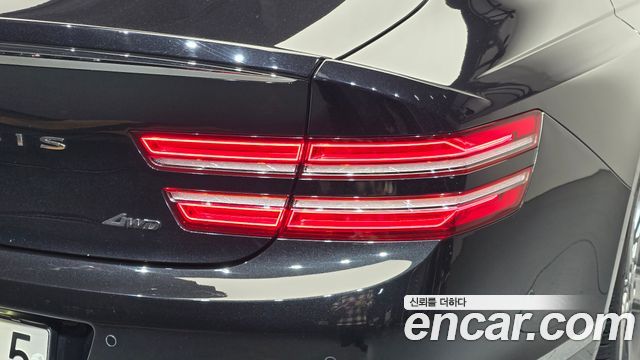 Genesis G80 2022 — photo 9