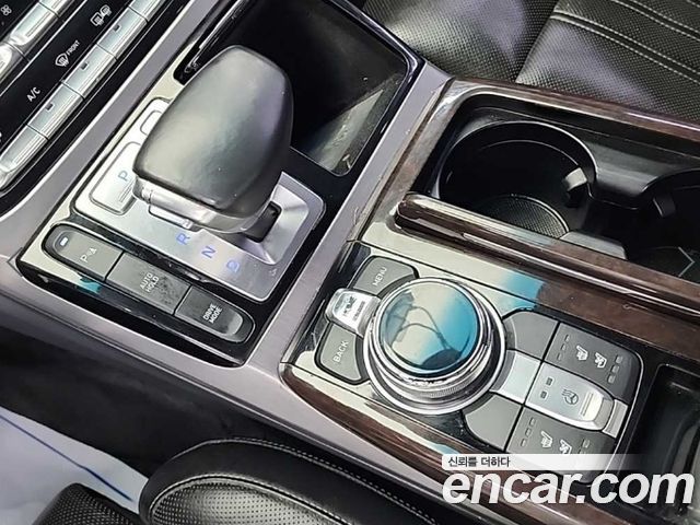 Genesis EQ900 2016 — photo 8