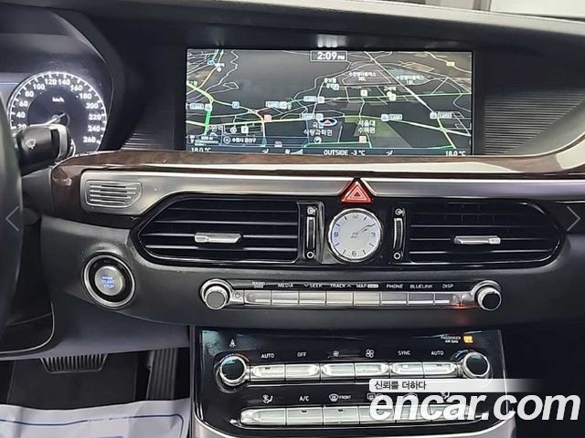 Genesis EQ900 2016 — photo 10