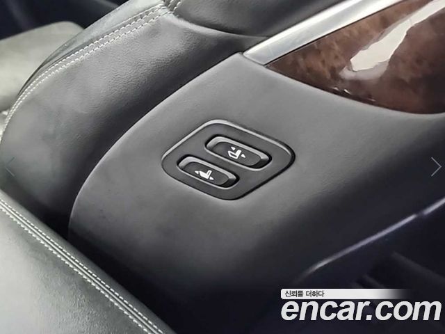 Genesis EQ900 2016 — photo 13