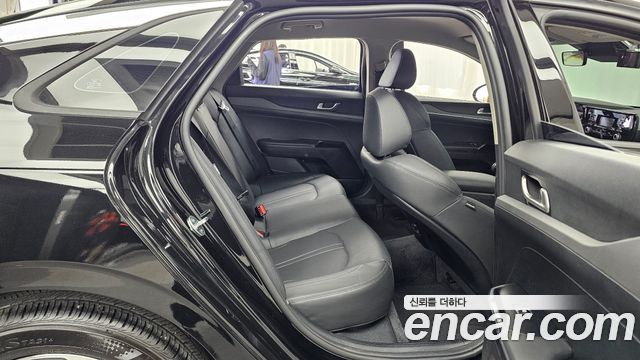 Kia K5 2023 — photo 12