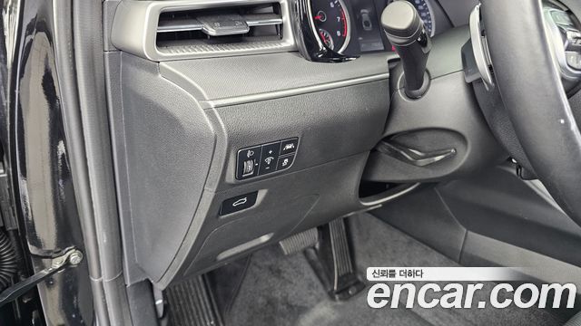 Kia K5 2023 — photo 16