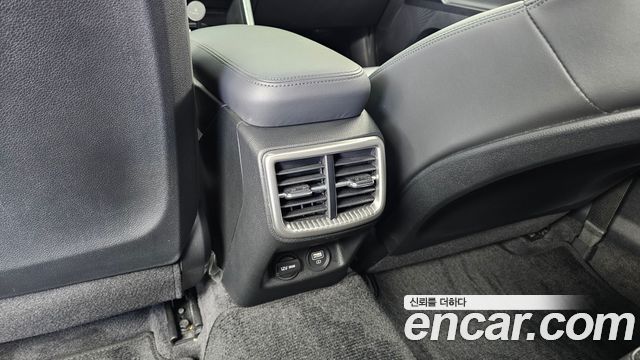 Kia K5 2023 — photo 18