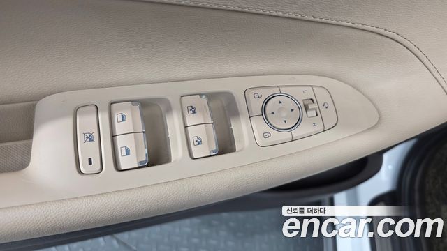Hyundai Grandeur 2018 — photo 29