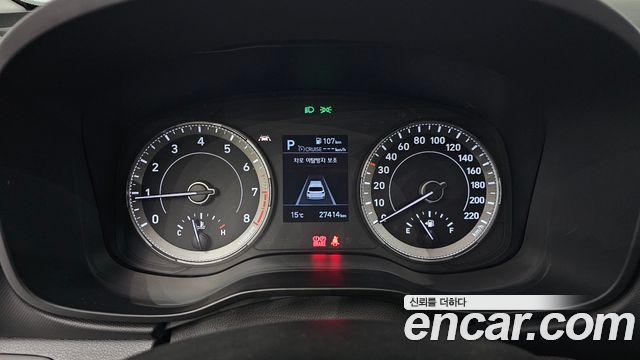 Hyundai Venue 2021 — photo 11