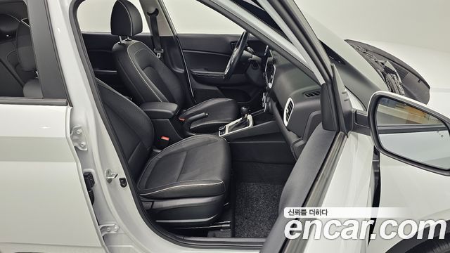 Hyundai Venue 2021 — photo 13