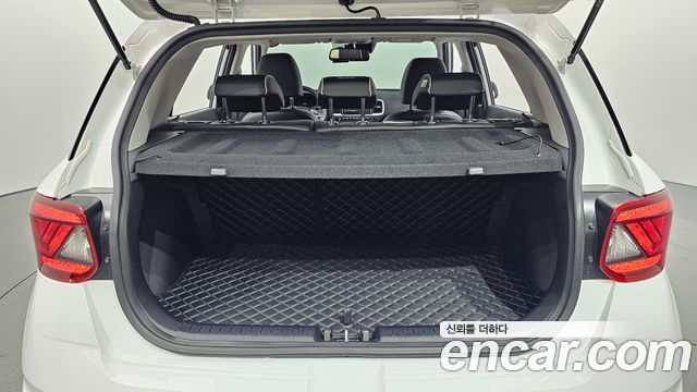 Hyundai Venue 2021 — photo 26
