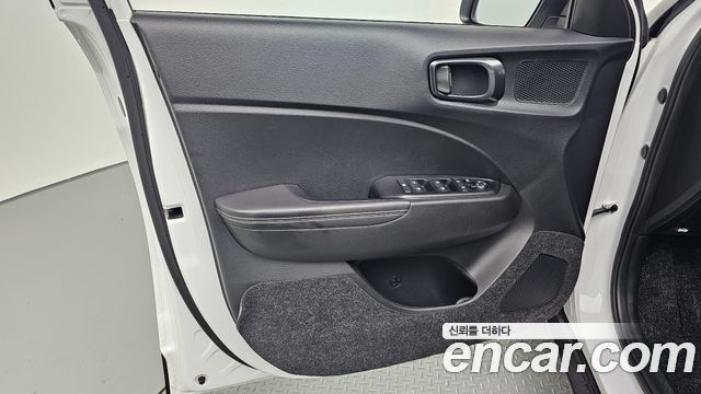 Hyundai Venue 2021 — photo 14