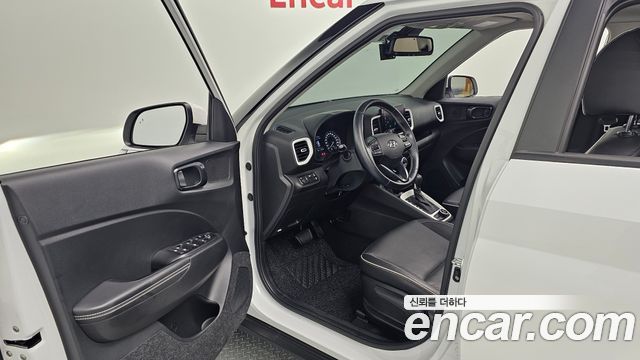 Hyundai Venue 2021 — photo 16