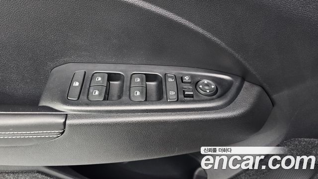 Hyundai Venue 2021 — photo 28