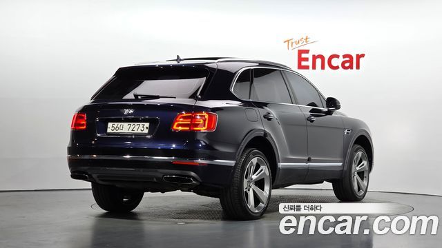Bentley Bentayga 2018 — photo 2