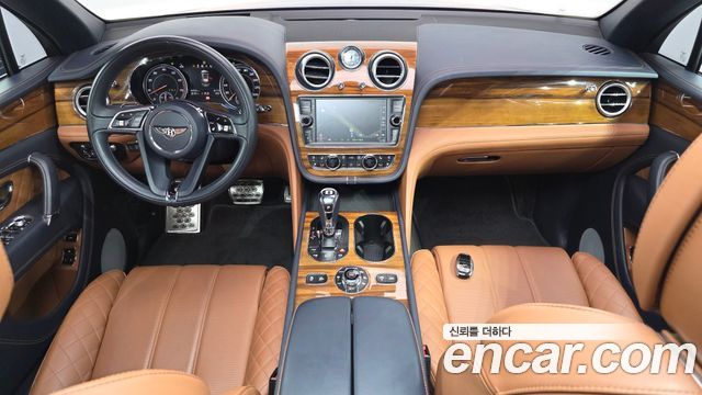 Bentley Bentayga 2018 — photo 10