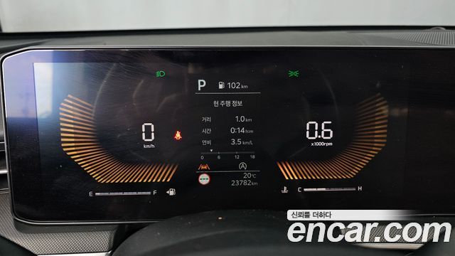 Kia K5 2025 — photo 11
