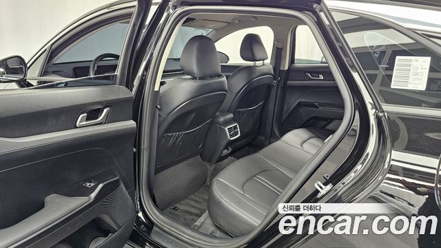Kia K5 2025 — photo 17