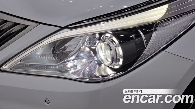 Hyundai Grandeur 2016 — photo 8