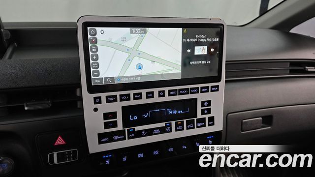 Hyundai Staria 2025 — photo 19