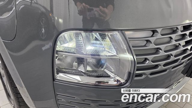 Hyundai Staria 2025 — photo 8