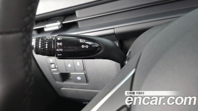 Hyundai Staria 2025 — photo 29
