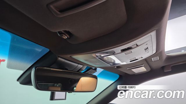 Lexus ES 2021 — photo 34