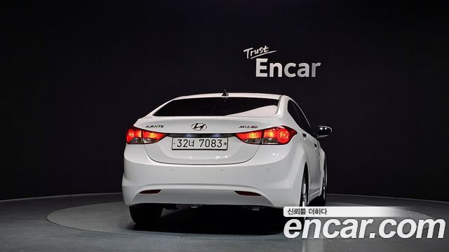 Hyundai AVANTE 2012 — photo 4