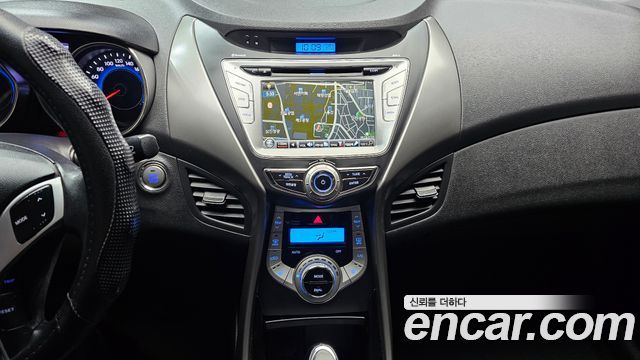 Hyundai AVANTE 2012 — photo 20