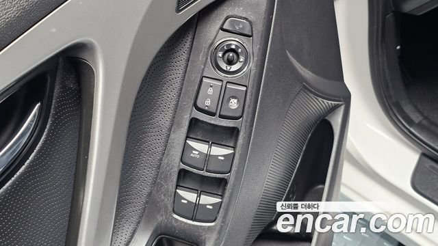 Hyundai AVANTE 2012 — photo 23
