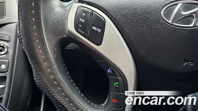 Hyundai AVANTE 2012 — photo 24