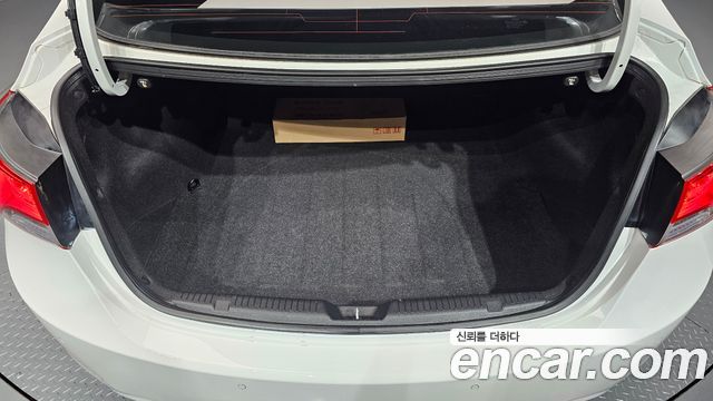 Hyundai AVANTE 2012 — photo 30