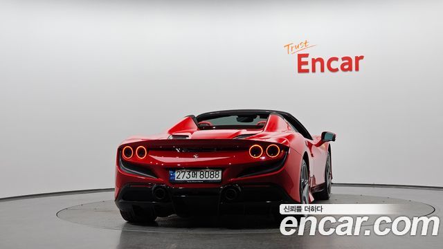 Ferrari F8 2021 — photo 4