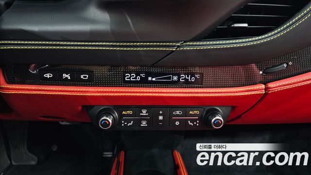 Ferrari F8 2021 — photo 26