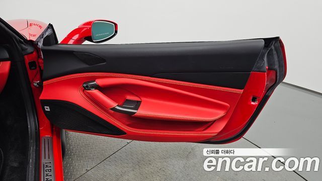 Ferrari F8 2021 — photo 15