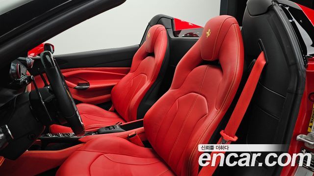Ferrari F8 2021 — photo 16