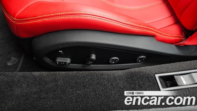 Ferrari F8 2021 — photo 27