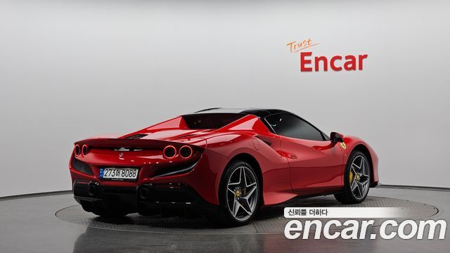 Ferrari F8 2021 — photo 36