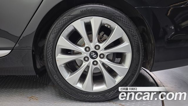 Hyundai Grandeur 2012 — photo 5