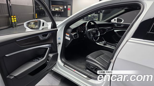 Audi A6 2022 — photo 13