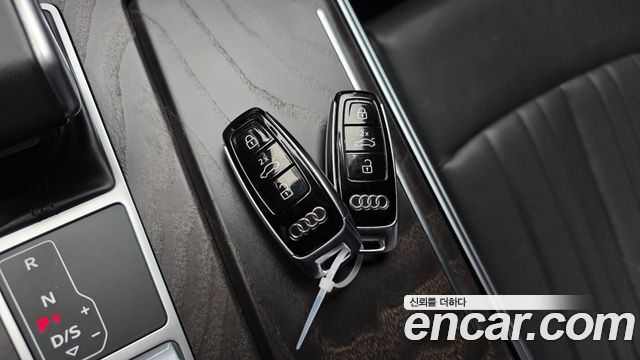 Audi A6 2022 — photo 27
