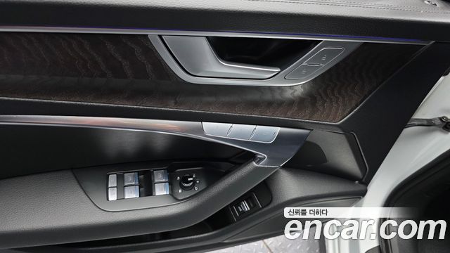 Audi A6 2022 — photo 30