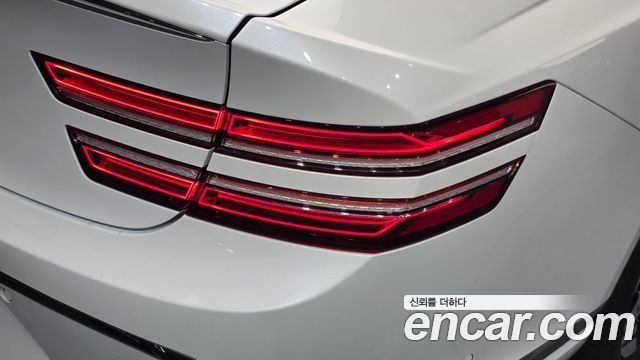 Genesis G80 2025 — photo 9