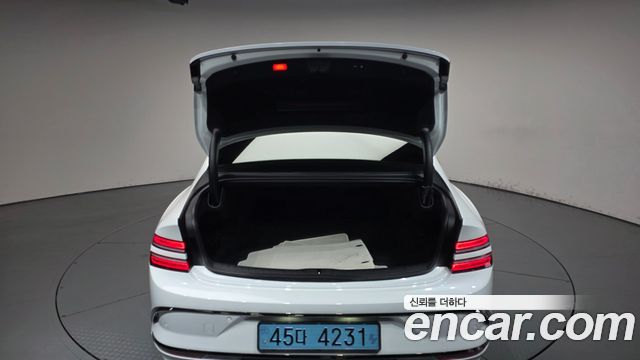 Genesis G80 2025 — photo 36