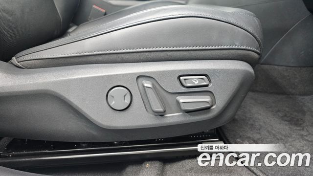 Kia Niro 2023 — photo 28