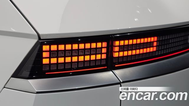 Hyundai Ioniq5 2023 — photo 9
