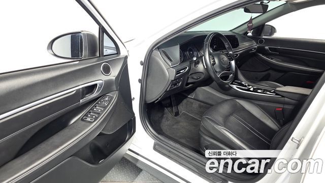 Hyundai Sonata 2023 — photo 10