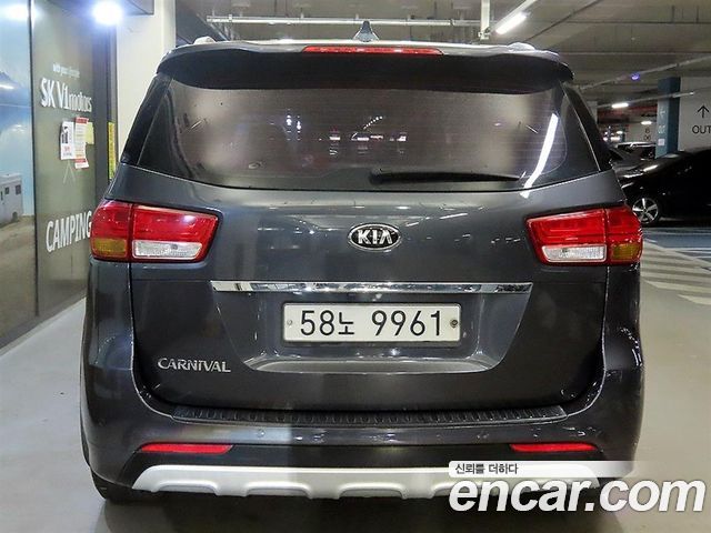 Kia Canival 2016 — photo 5