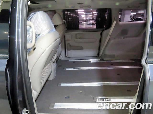 Kia Canival 2016 — photo 7