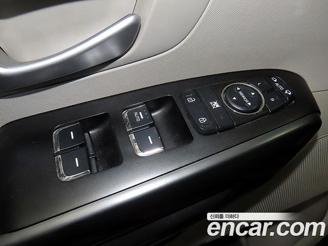 Kia Canival 2016 — photo 13